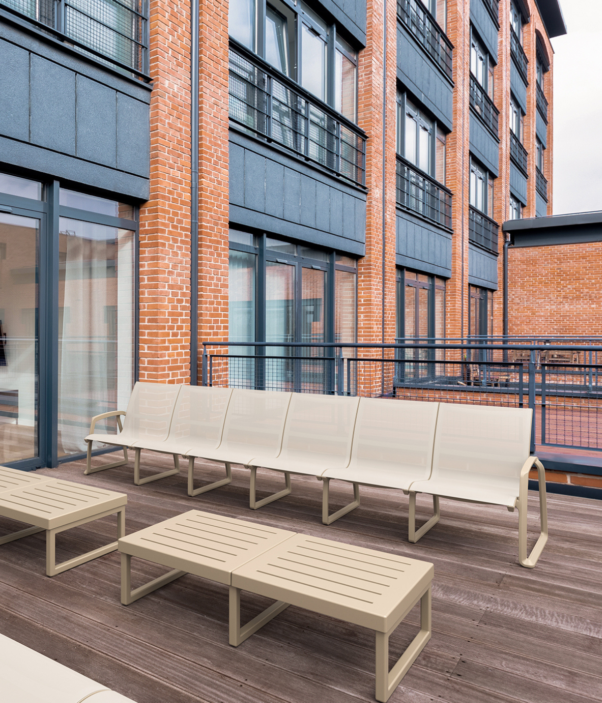 Pacific Lounge Extension Part