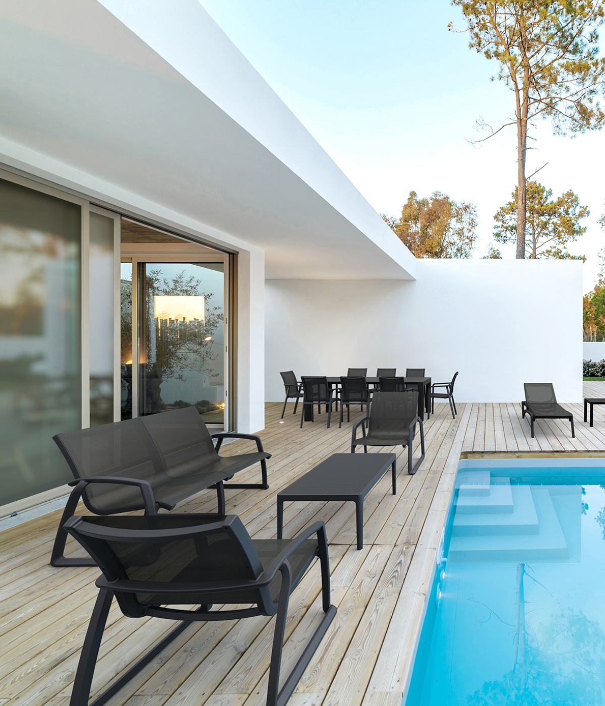 Pacific Lounge Set With Arms