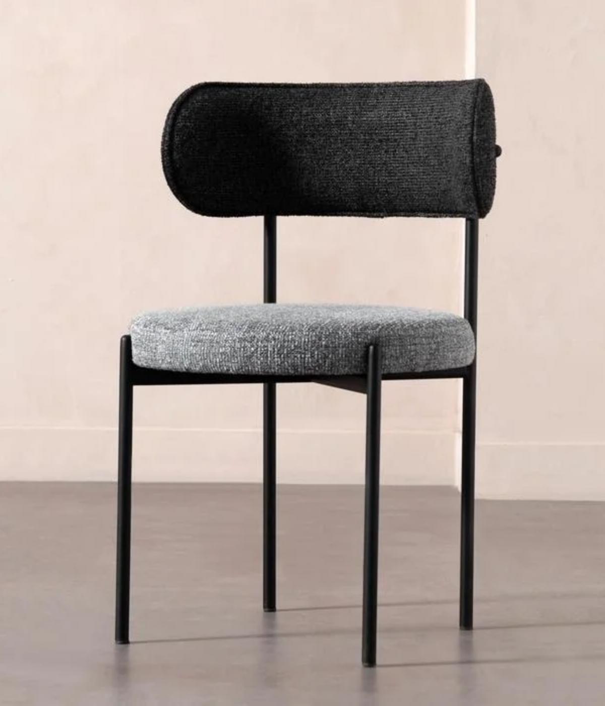 CIRCLE CHAIR