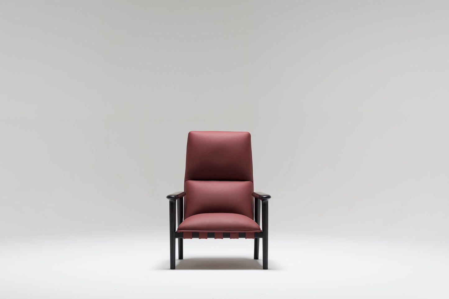 Uriah Lounge Chair - Highback