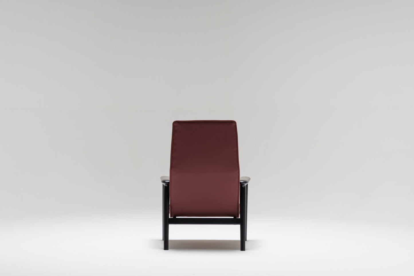 Uriah Lounge Chair - Highback