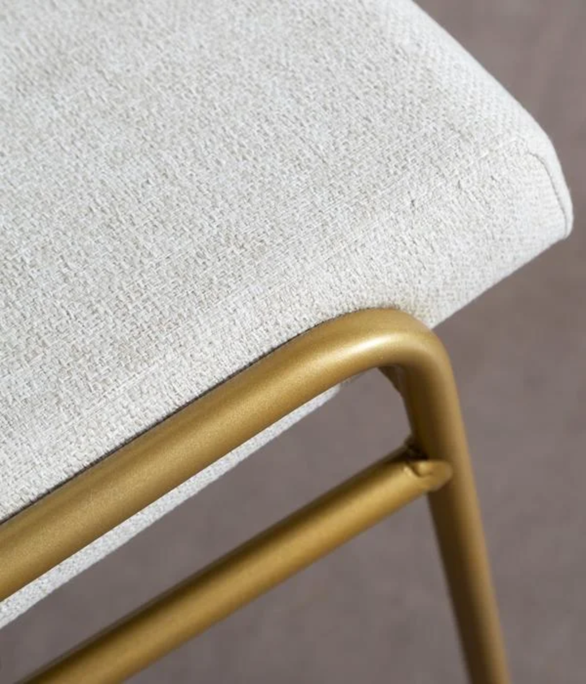 QUEENS NUO CHAIR BEIGE