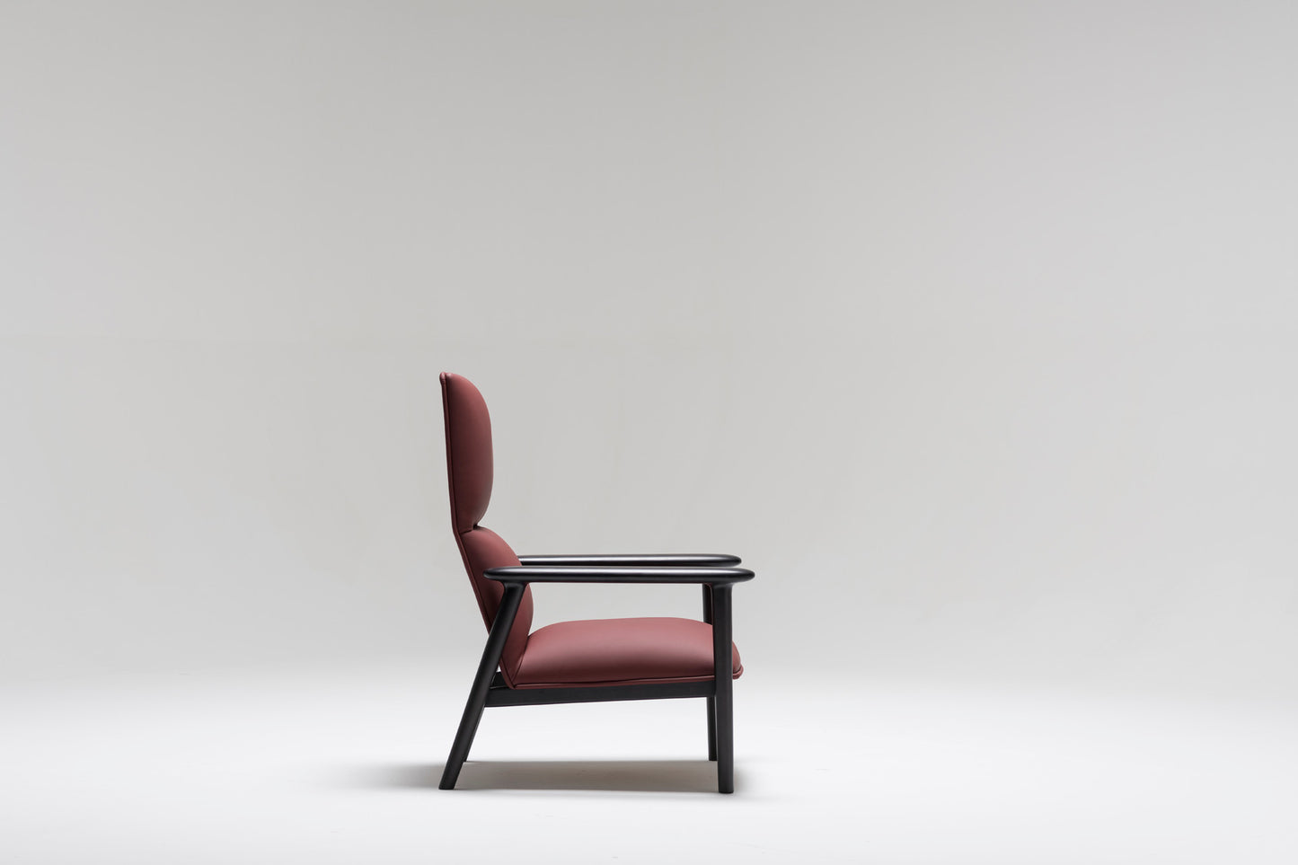 Uriah Lounge Chair - Highback